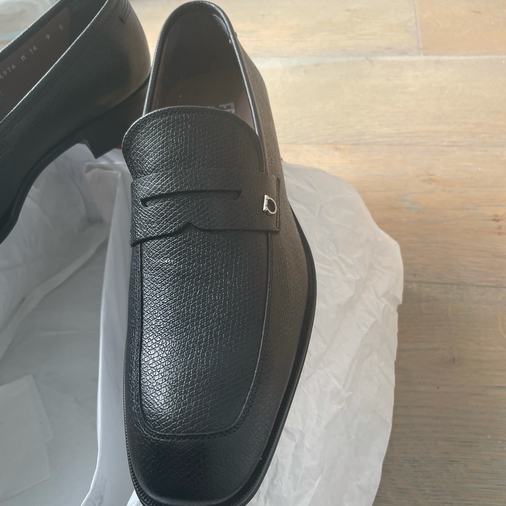 Salvatore Ferragamo 'Tito' Bit Loafer size 9